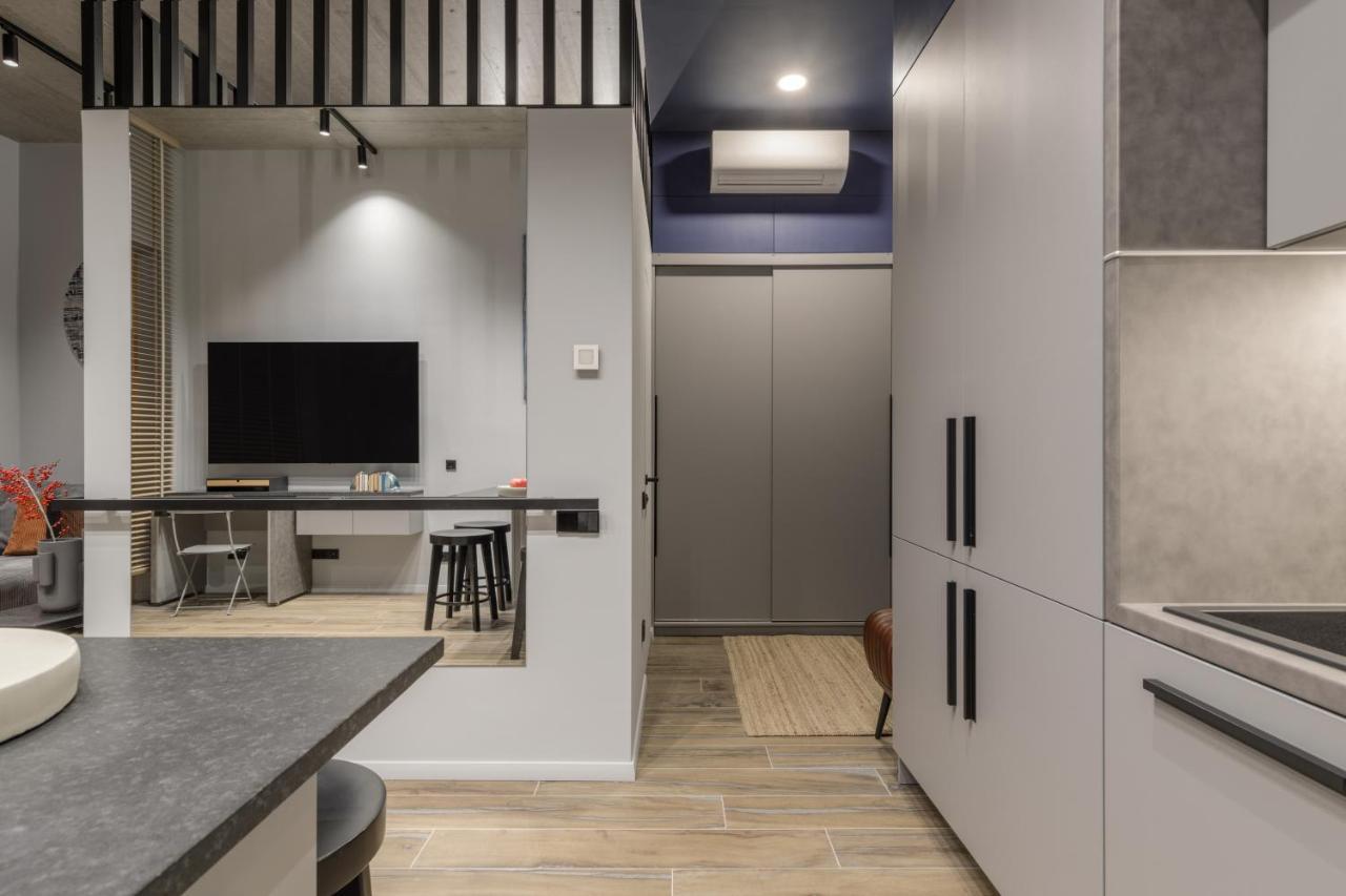 Ivis House Modern Apartment In Vilnius Old Town With Balcony VNO Esterno foto